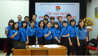 Đoàn cơ sở AIS tổ chức tập huấn kỹ năng, nghiệp vụ công tác đoàn năm 2013